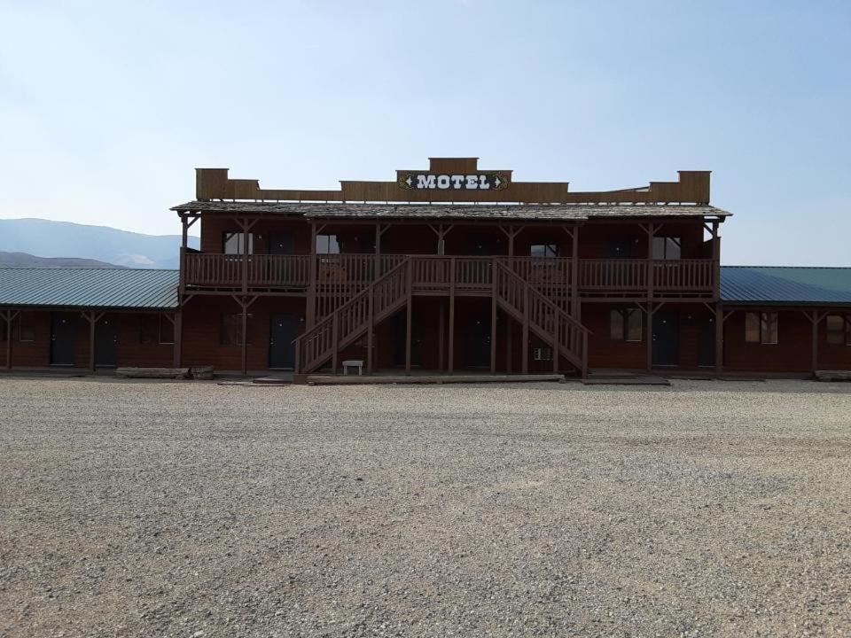 וואפיטי Yellowstone Valley Inn מראה חיצוני תמונה