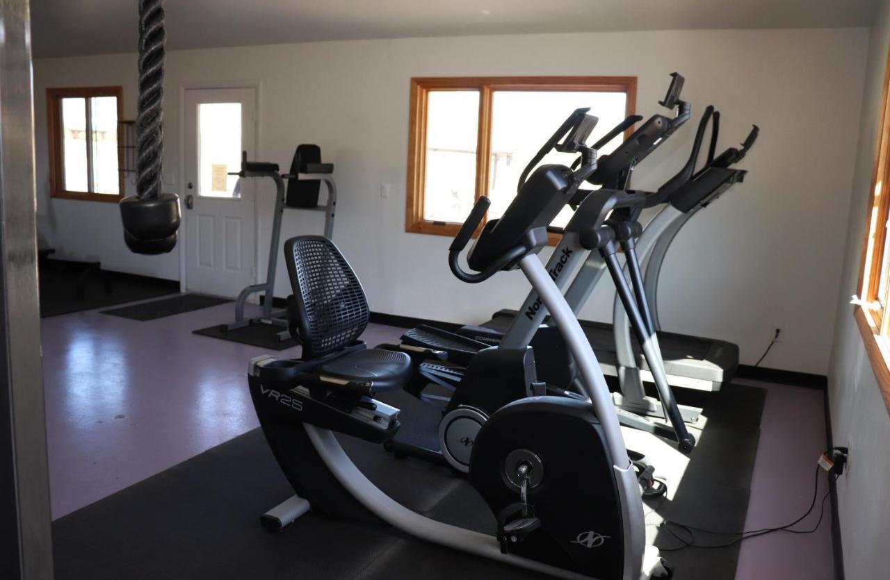 וואפיטי Yellowstone Valley Inn מראה חיצוני תמונה