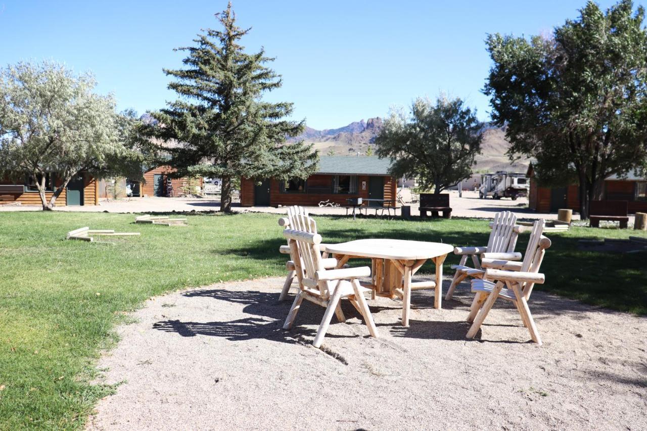 וואפיטי Yellowstone Valley Inn מראה חיצוני תמונה