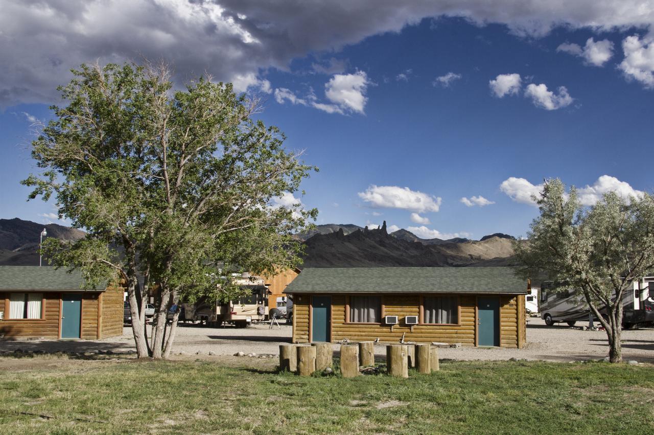וואפיטי Yellowstone Valley Inn מראה חיצוני תמונה